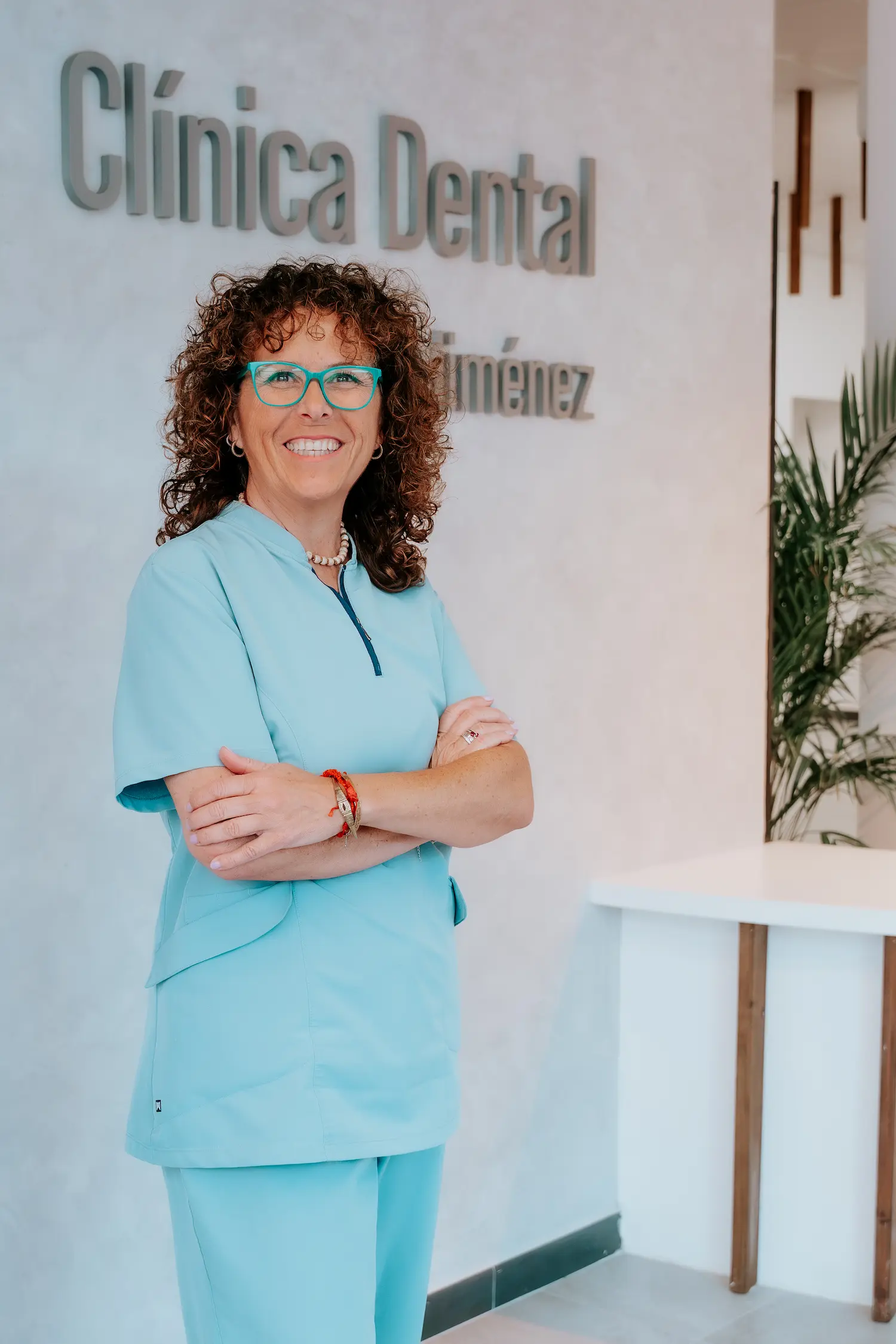 Doctora de la Clínica Dental Cecilia Jiménez en Bormujos